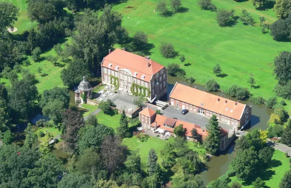 施洛斯維爾金赫吉酒店