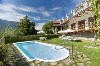 Alpinhotel Vajolet - Adults Only Hotels in Fie