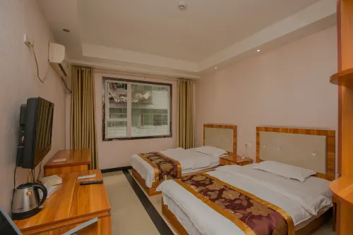 Huayi Huacheng Business Hotel - Ramah Hewan Peliharaan