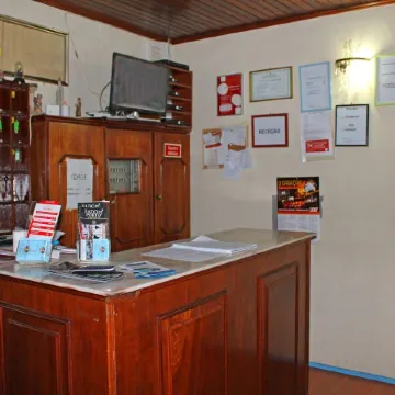 Guest House Henrique VIII Отели рядом с достопримечательностью «Театр Колизей-Порту»