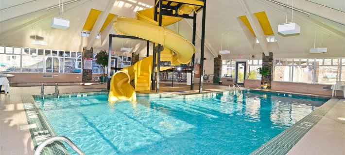 Pocaterra Inn and Waterslide Hotels in Canmore