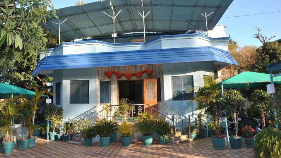 Hotel Ambika Palace
