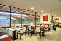 Matchpoint Hotel