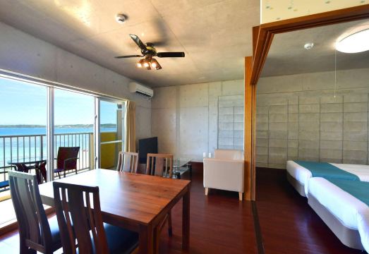 추라우미 온 더 비치 바다뷰