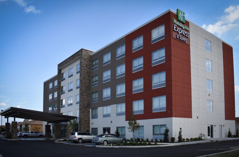 Holiday Inn Express & Suites West Memphis by IHG