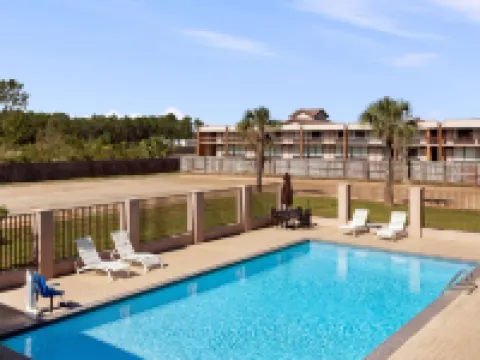 ซูเปอร์ 8 บาย วินด์แฮม กัลฟ์พอร์ต แอร์พอร์ต NW/เนียร์ บิโลกซี โรงแรมในกัลฟ์พอร์ต