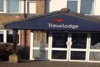Travelodge Bicester Cherwell Valley M40 Hotels near Garth Park