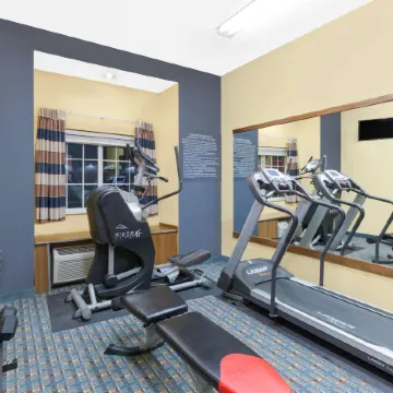 Microtel Inn & Suites by Wyndham Kearney Отели в г. Карни