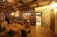 Wood House Hotel