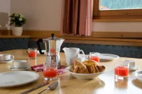 Apartments Lores Hotels in Selva