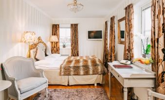 Vänerport Lakefront Hotell