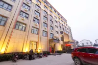 Jingang Holiday Hotel