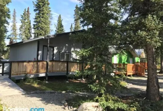 迪納利鱸魚度假村