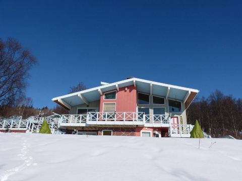 アラスカ ハルシオン ハイツ イン