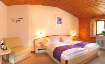 Gästehaus Enzianhof Hotel Garni - Housity