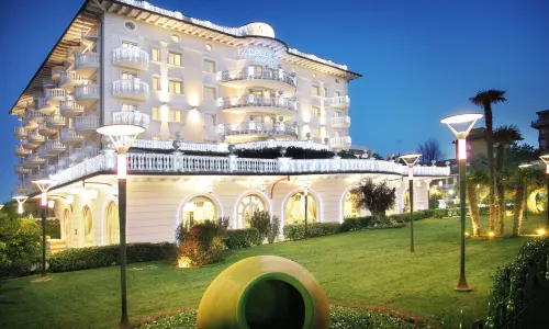 Palace Hotel