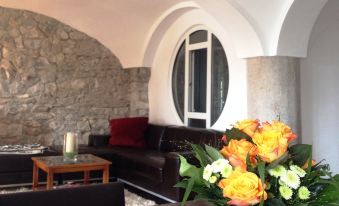 Schloss Otting - Housity