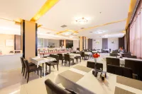 Junyi International Hotel - فطور