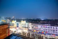 Zunyue Hotel (Anqing Ancient City Renmin Road Pedestrian Street) - navette aéroport
