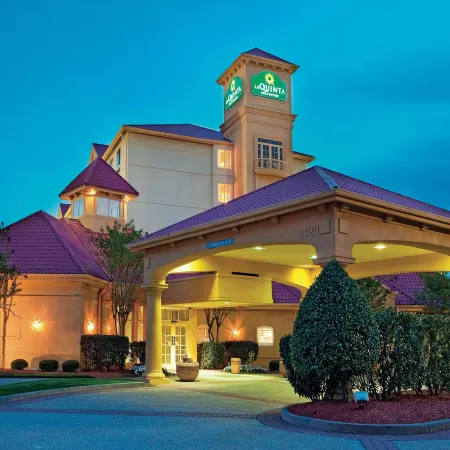 La Quinta Inn & Suites by Wyndham Winston-Salem