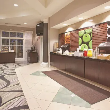 La Quinta Inn & Suites by Wyndham Pueblo