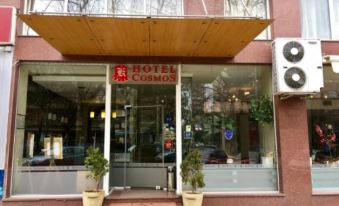 Hotel Cosmos