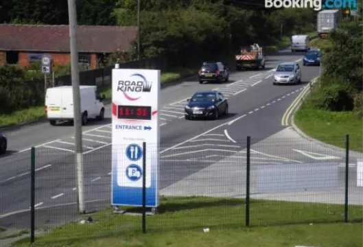 路王（冬青）卡車停靠咖啡住宿加早餐旅館