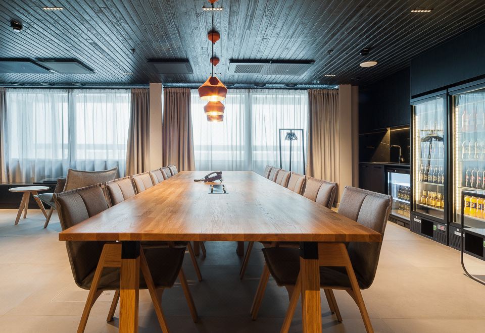 홀리데이 인 헬싱키 - 엑스포