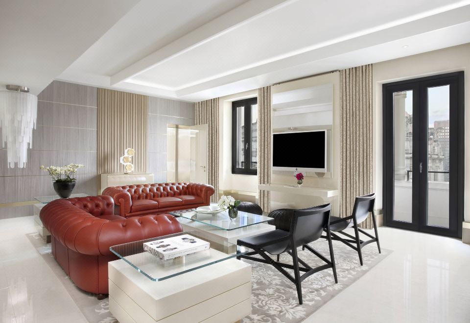 1. 엑셀시어 호텔 ..