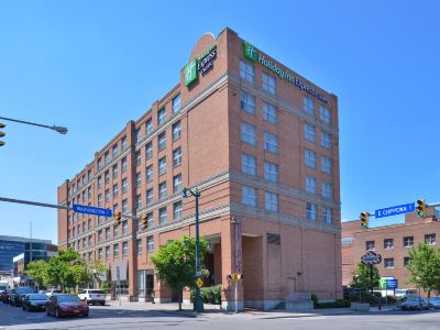 Holiday Inn Express & Suites BUFFALO DOWNTOWN - MEDICAL CTR by IHG