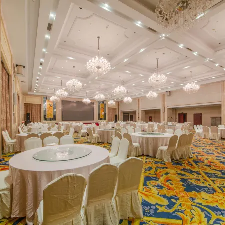 Huatian Grand Hotel (Langshan Avenue)