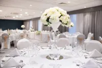 Holiday Inn STEVENAGE by IHG - breakfast