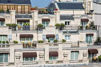 Prince de Galles, a Luxury Collection Hotel, Paris Hotels in Paris