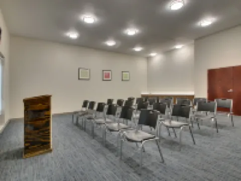 Holiday Inn Express & Suites LAUREL by IHG Hotels in Jones County