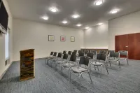 Holiday Inn Express & Suites Laurel