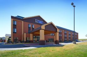 Best Western Plus Kansas City Airport-KCI East