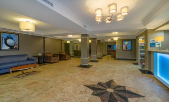 Holiday Inn Express & Suites Easton