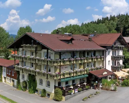 ツム シンゲンデン ムジカンテンヴルト レーゲンのホテル