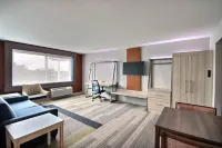 Holiday Inn Express & Suites Fond Du Lac Hotels in Fond du Lac