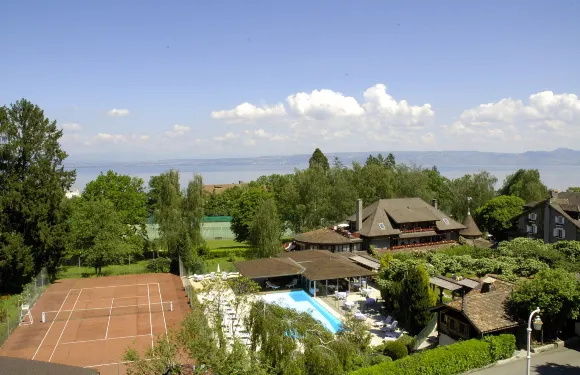 依雲維爾尼亞度假酒店