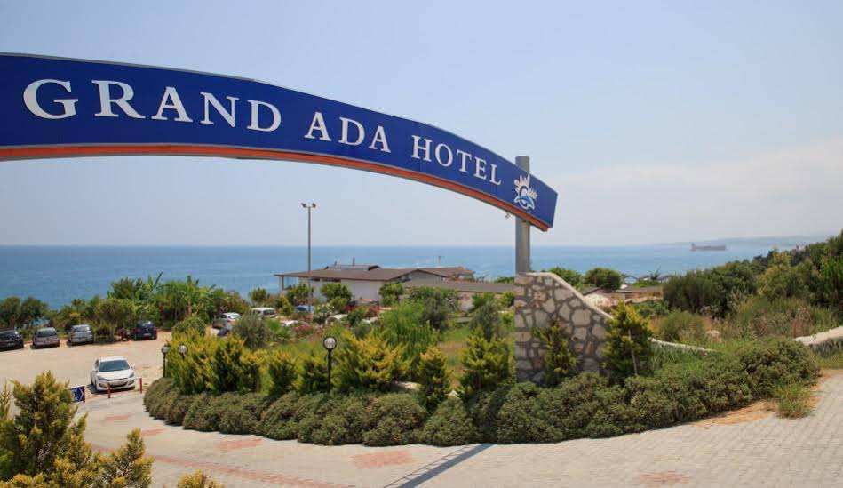 Grand Ada Hotel
