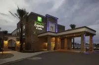 Holiday Inn Express & Suites Phoenix East - Gilbert