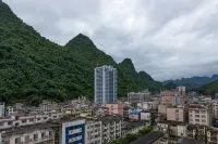 Donglan Dongsheng International Grand Hotel (Wei Baqun Memorial Hall Cultural Square) - Wi-Fi