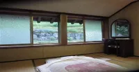 Moriyas House Hotel dekat Ainokura Gassho-zukuri Village