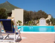 Residence Punta Longa - Pools