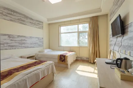 Jiaxiang Oriental Junlin Hotel