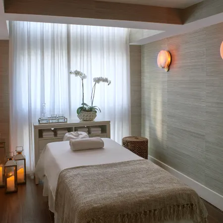 Nautilus Sonesta Miami Beach