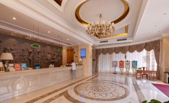 Vienna Hotel (Nanxiong Times Plaza)