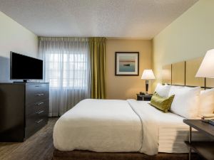 Candlewood Suites Glen Allen - Short Pump