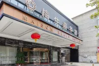 Maison Realm Hotel